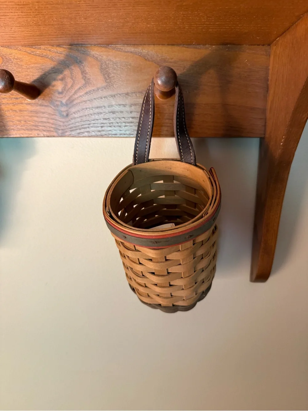 Longaberger Santa’s Helper Small Woven Hanging Basket with Leather Handle